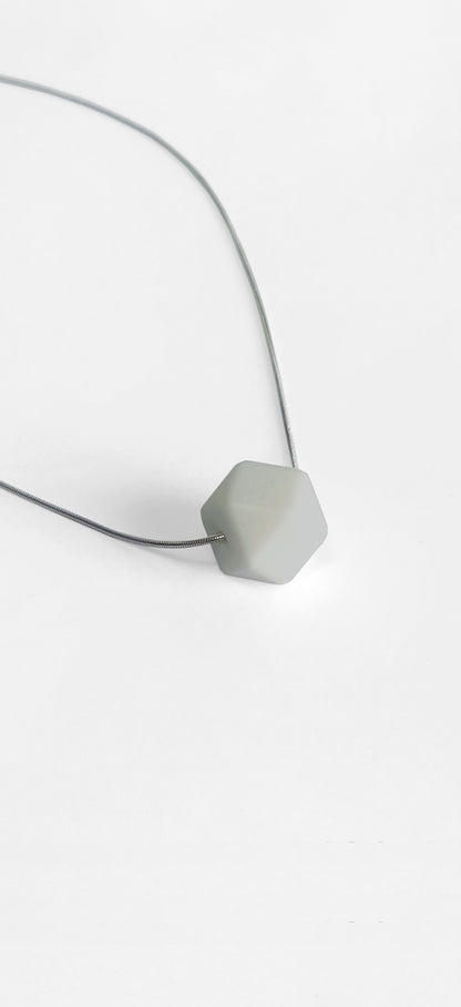 Anti-stress necklace - Grey