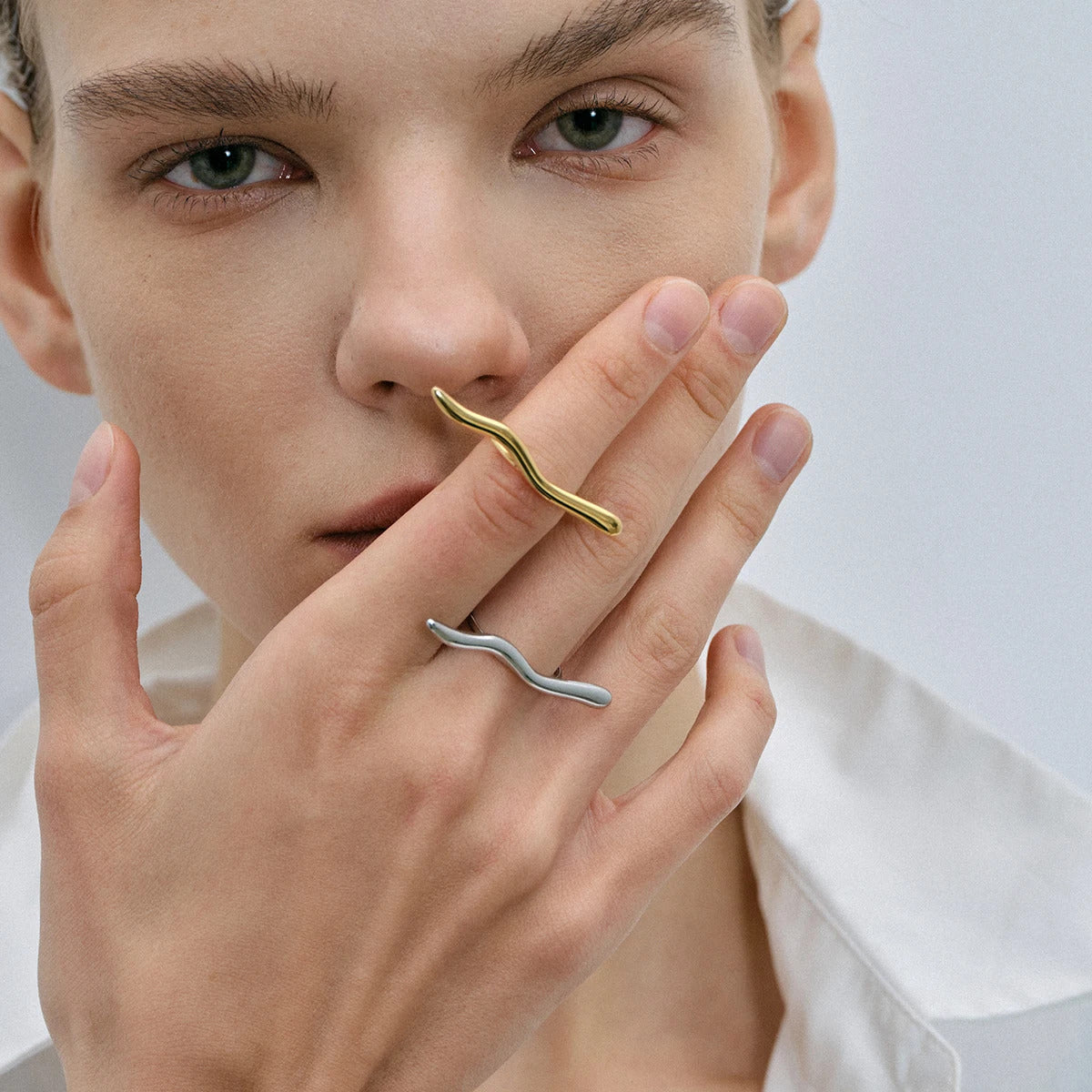 Double ring _ Wolf
